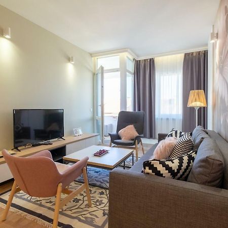 Vitosha Blvd Luxury 2-Bedroom, 2-Bathroom With Balcony Sofia Luaran gambar